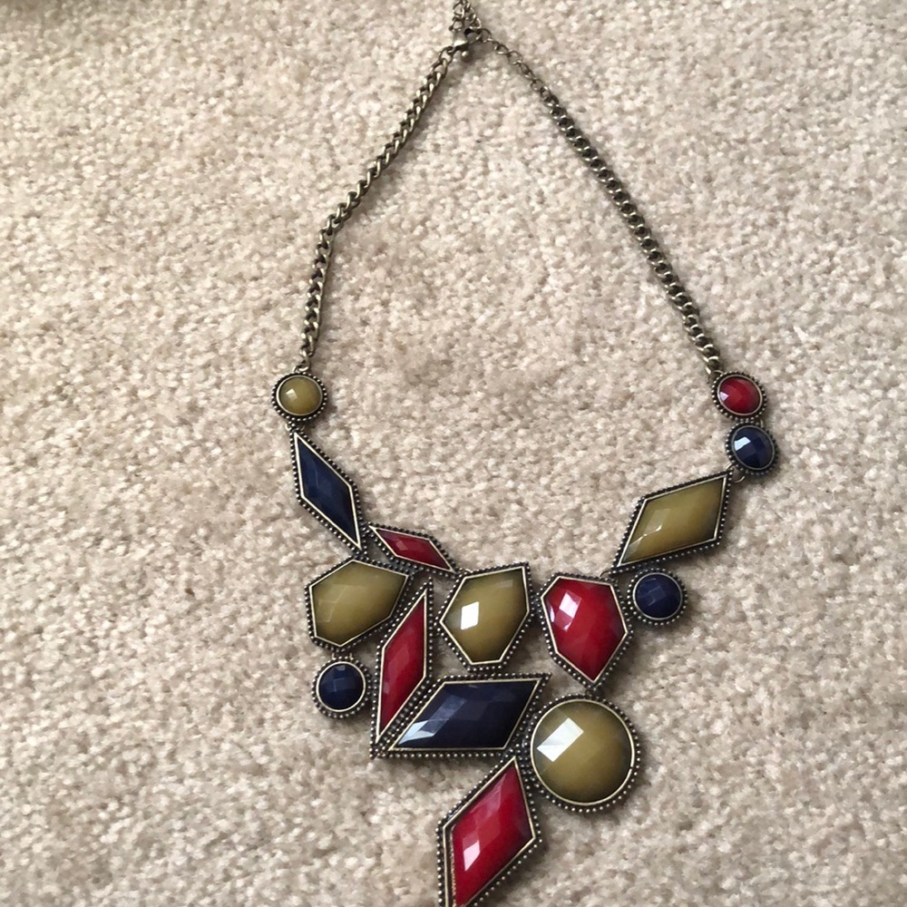 Multi color necklace